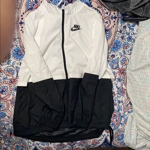 Like new Nike windbreaker